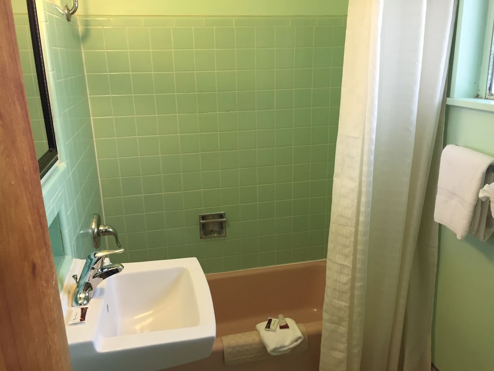 Budget Inn and Suites Colby - photo 37