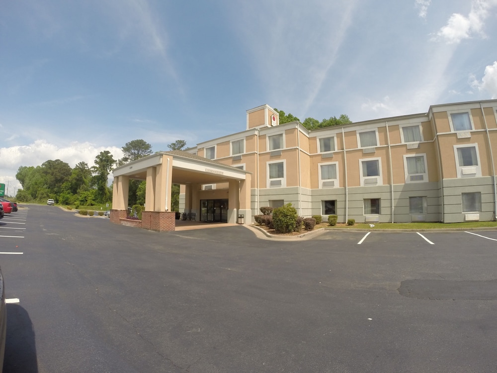 Jameson Inn and Suites Riverdale - photo 48