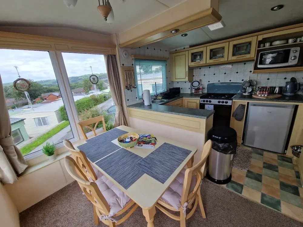 2 Bed Caravan Sleeps 6 Pets Pool Parking in Aberystwyth, United Kingdom