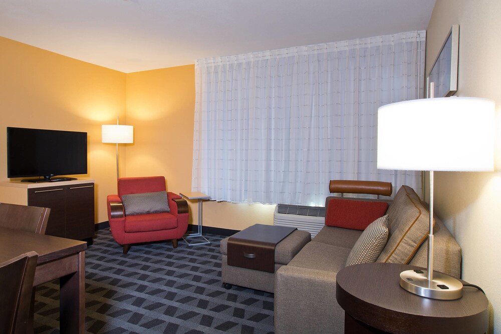TownePlace Suites by Marriott Dodge City - photo 13