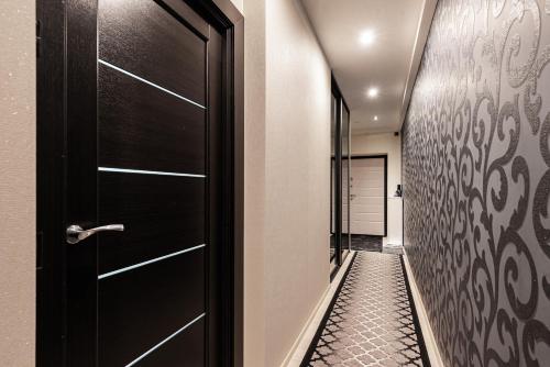 LuxeCityApartment
