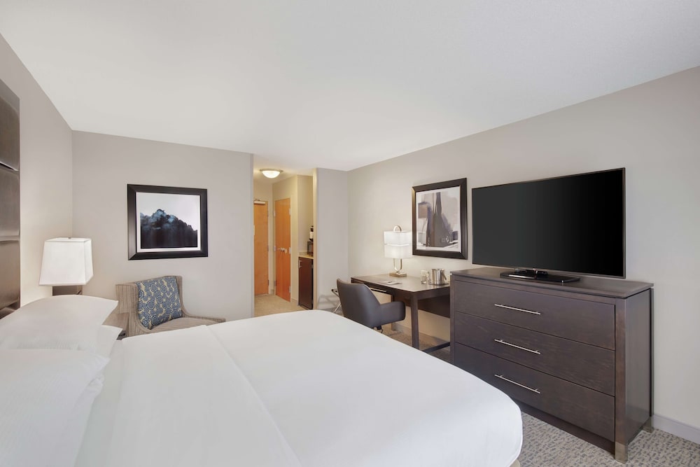 DoubleTree by Hilton Richmond Airport - photo 8