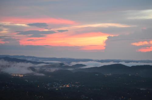 Knights Inn Bluefield - photo 7
