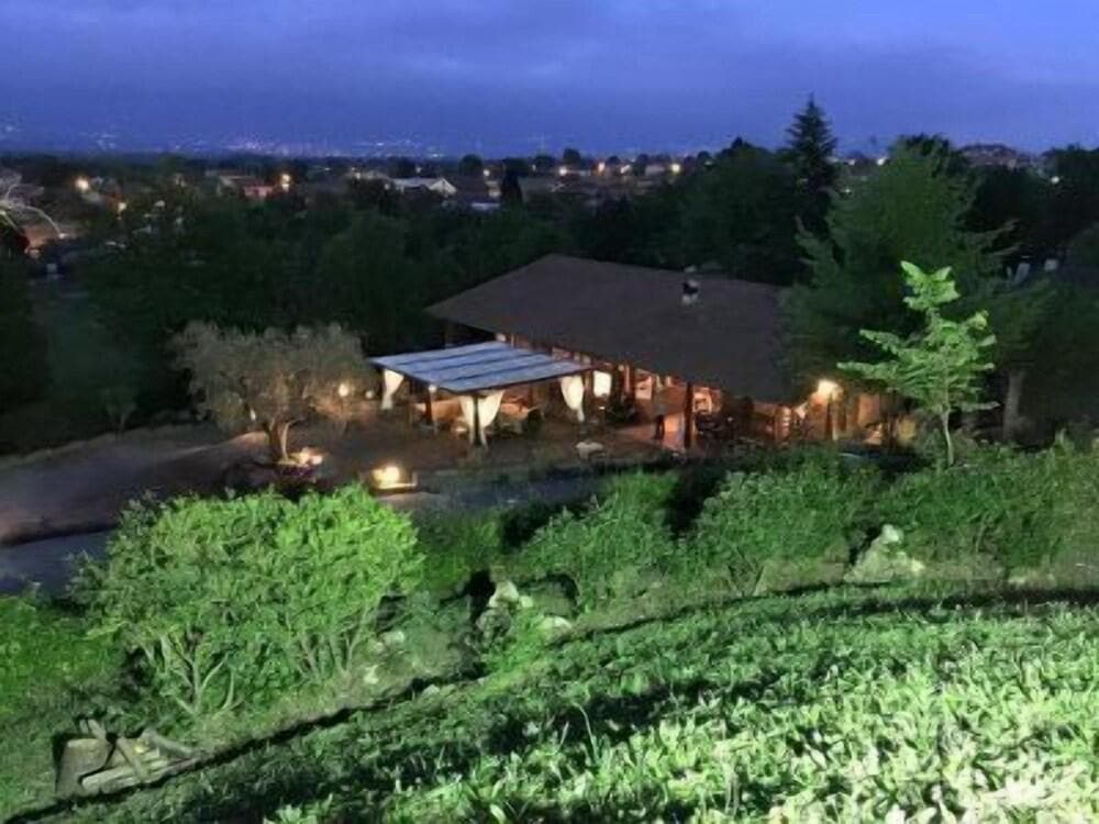 Il Baglio Country Village — hotel in Baia