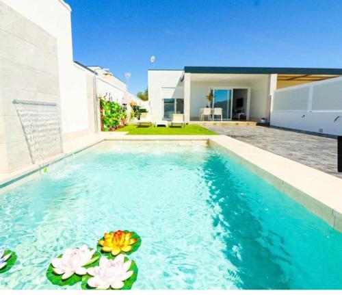 Trix I — 4-Star Luxury Hotel in Chiclana De La Frontera, Spain