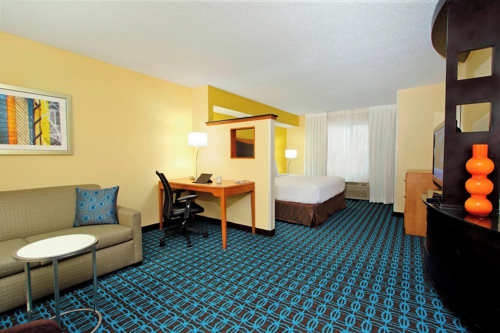Fairfield Inn & Suites by Marriott Colorado Springs South - photo 7