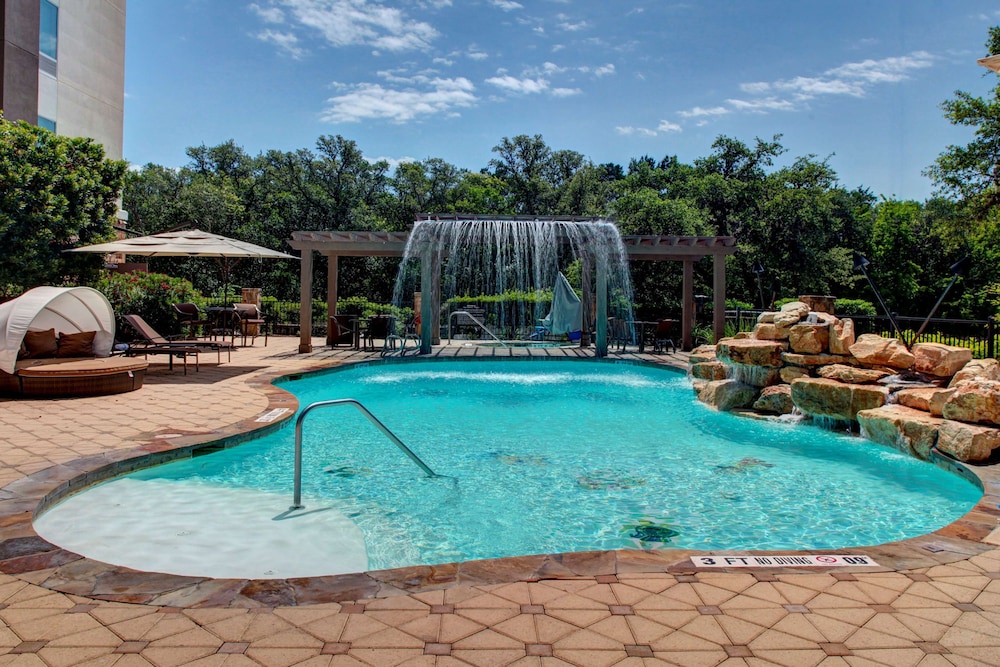 Hampton Inn & Suites Boerne - photo 2