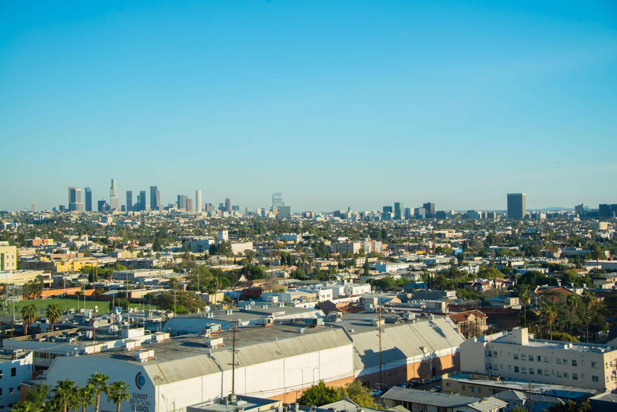 Hollywood Panorama Suites - photo 3