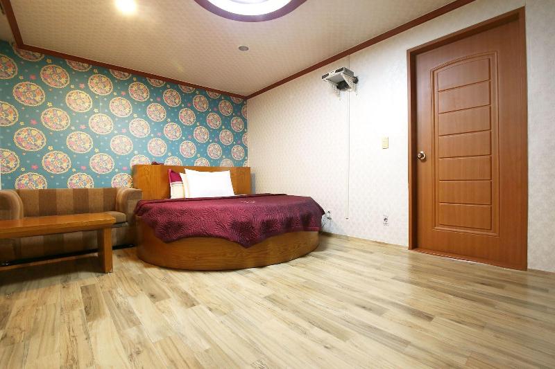 Seocheon Propose in Gunsan, South Korea