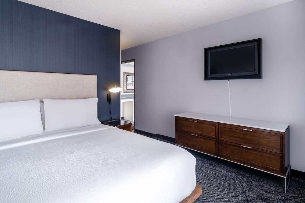 Courtyard by Marriott Salt Lake City Airport - photo 20