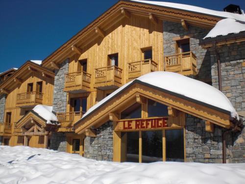 Chalet Le Refuge — 4-Star Luxury Hotel in Seez, France
