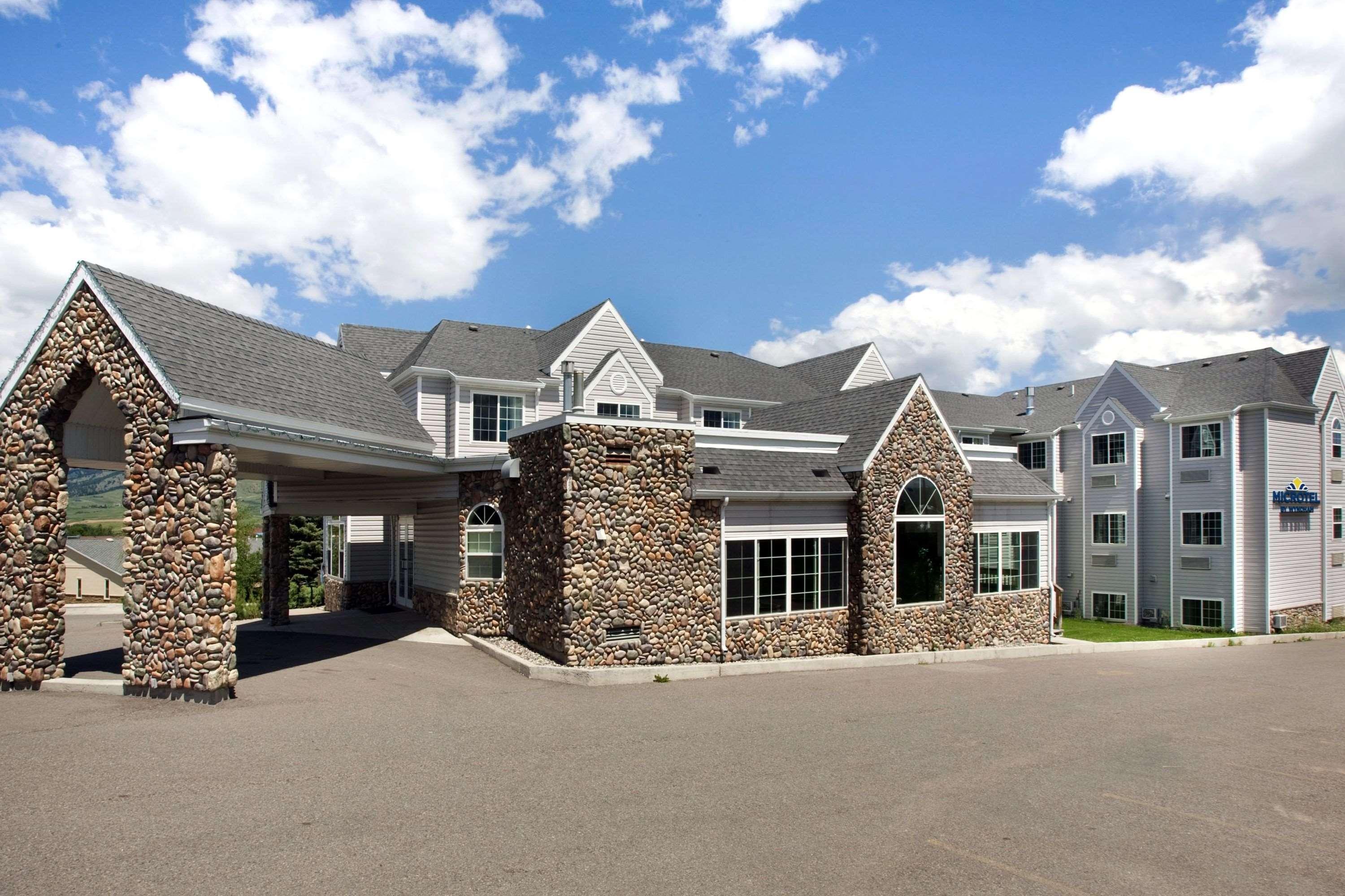 Microtel Inn & Suites by Wyndham Bozeman - photo 2
