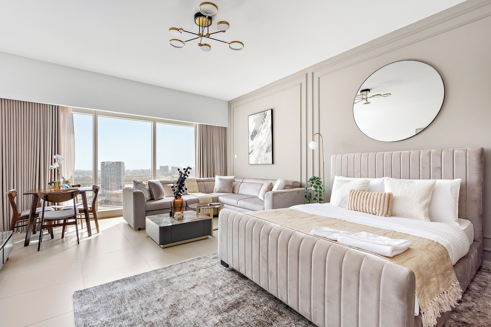 Silkhaus Gate Tower Luxurious Studio with City View in Abu Dhabi, United Arab Emirates