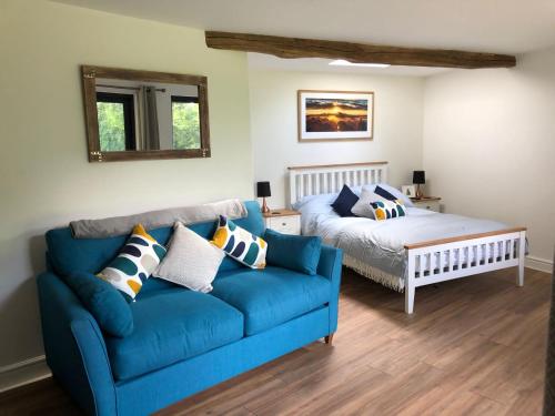 Conkers a new bespoke rural escape near Glastonbury — 4-Star Luxury Hotel in Glastonbury, United Kingdom