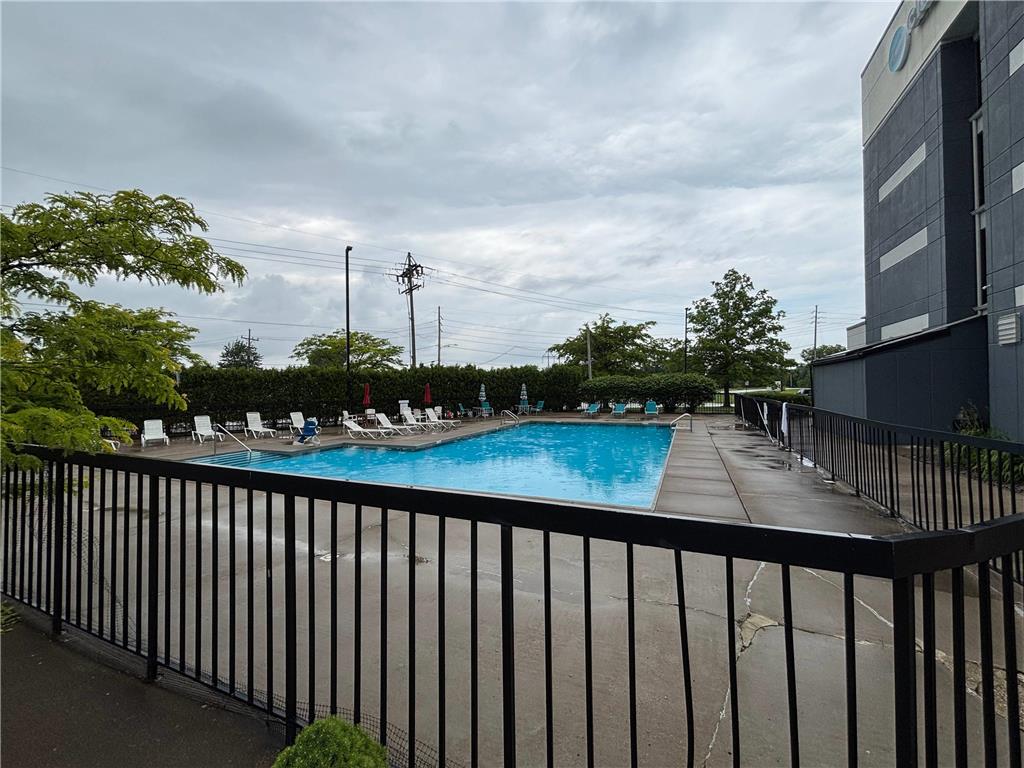 Clarion Pointe Near Erie Casino - photo 36