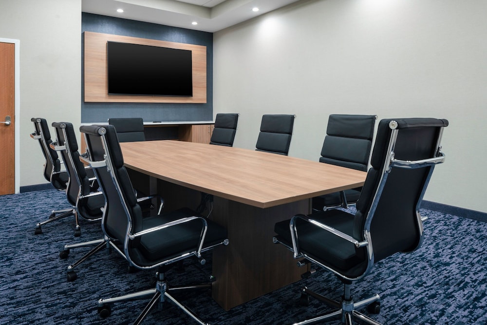 Fairfield Inn & Suites by Marriott Corinth South Denton Area - photo 30