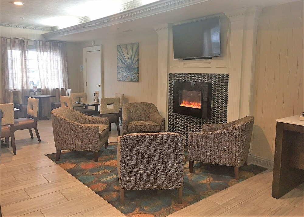 Holiday Inn Express & Suites North Carmel Westfield by IHG - photo 20