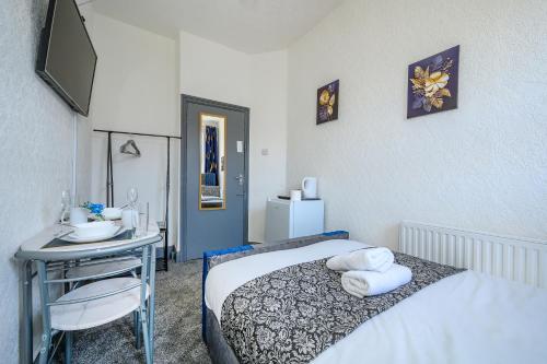 RC7H For your relaxed & Cosy Free Parking in Leeds, United Kingdom