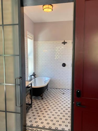 Imogene Hotel - photo 17