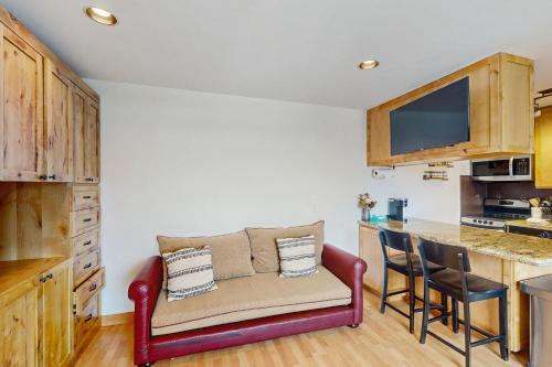 Chateau Studio - last minute hotel in Breckenridge