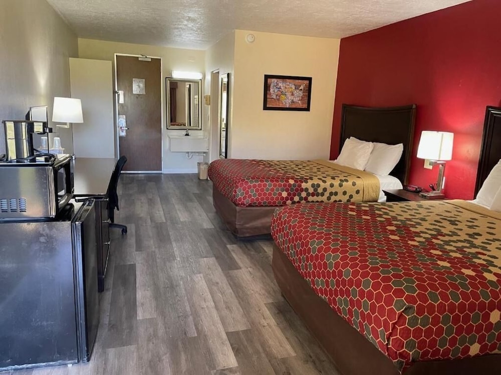 Perry Inn & Suites National Fairground I 75 - photo 17