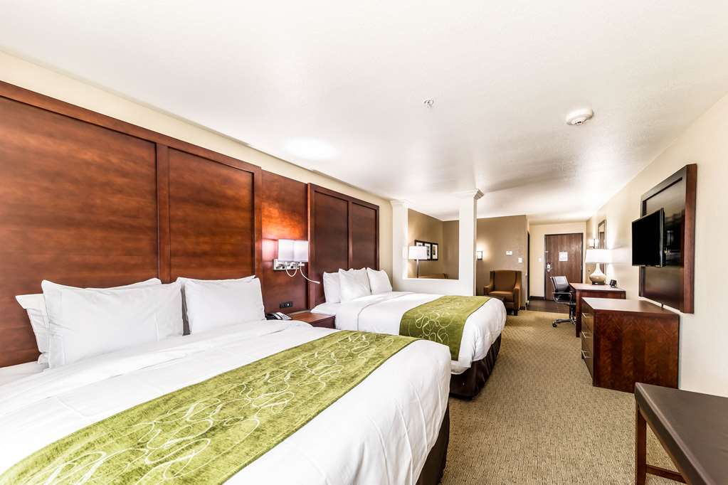Comfort Suites Grand Prairie Arlington North - photo 19