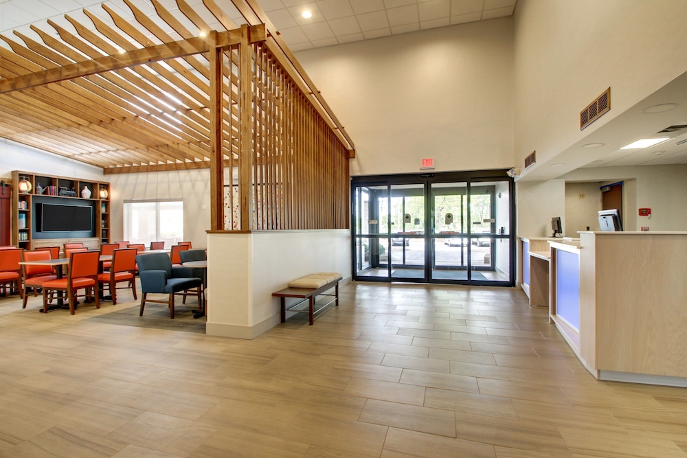Holiday Inn Express & Suites Aurora Naperville by IHG - photo 68