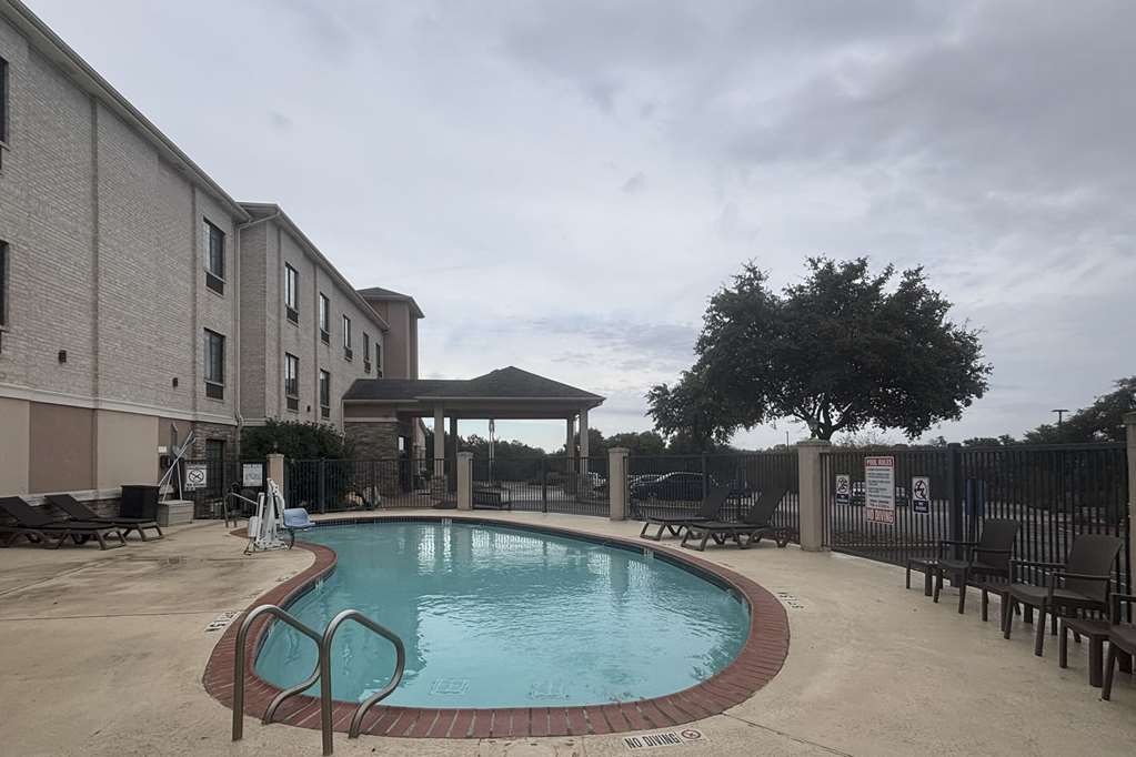 Comfort Inn & Suites Burnet - photo 28