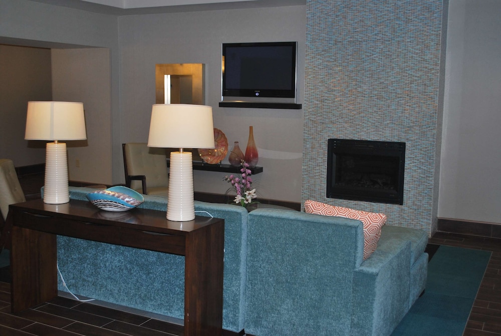 Hampton Inn Shreveport Airport - photo 5