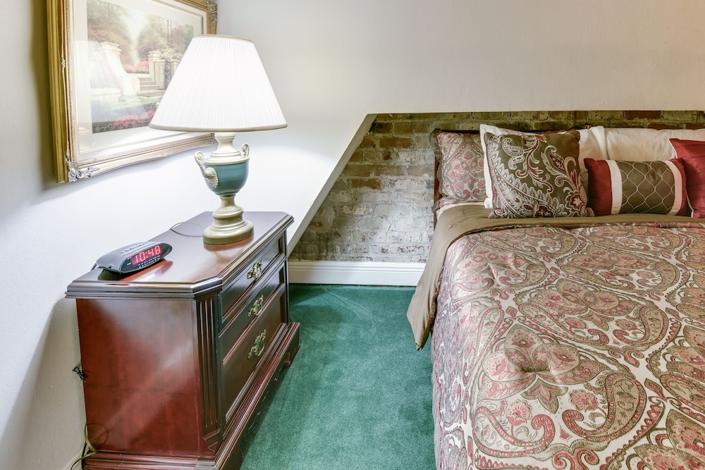 Plaza Suites Downtown New Orleans - photo 11