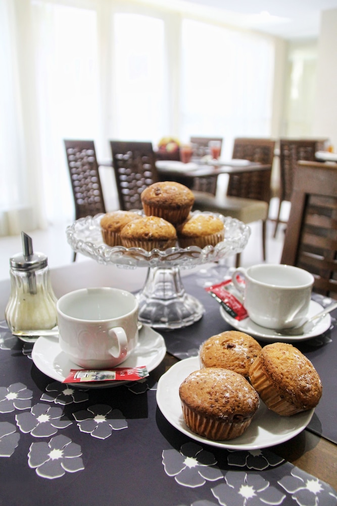 מזון ומשקאות