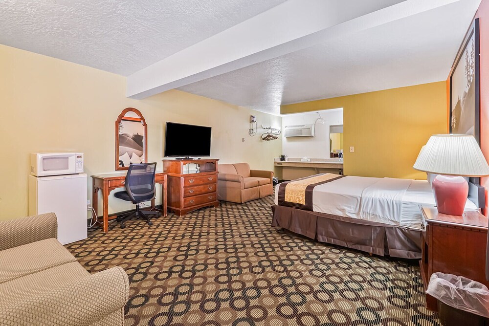 Super 8 by Wyndham Ontario - photo 10