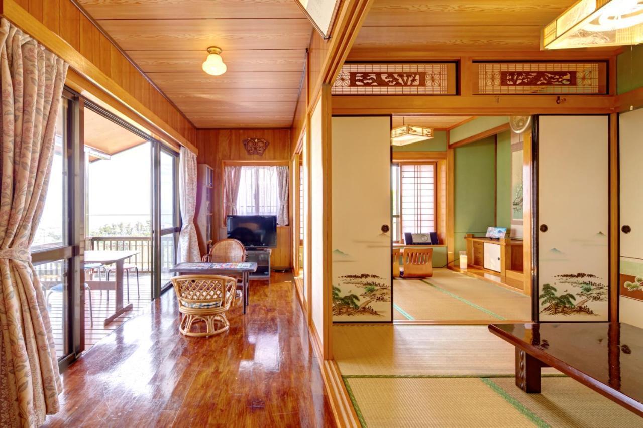 Takashi House — 4-Star Luxury Hotel in Nanjo, Japan