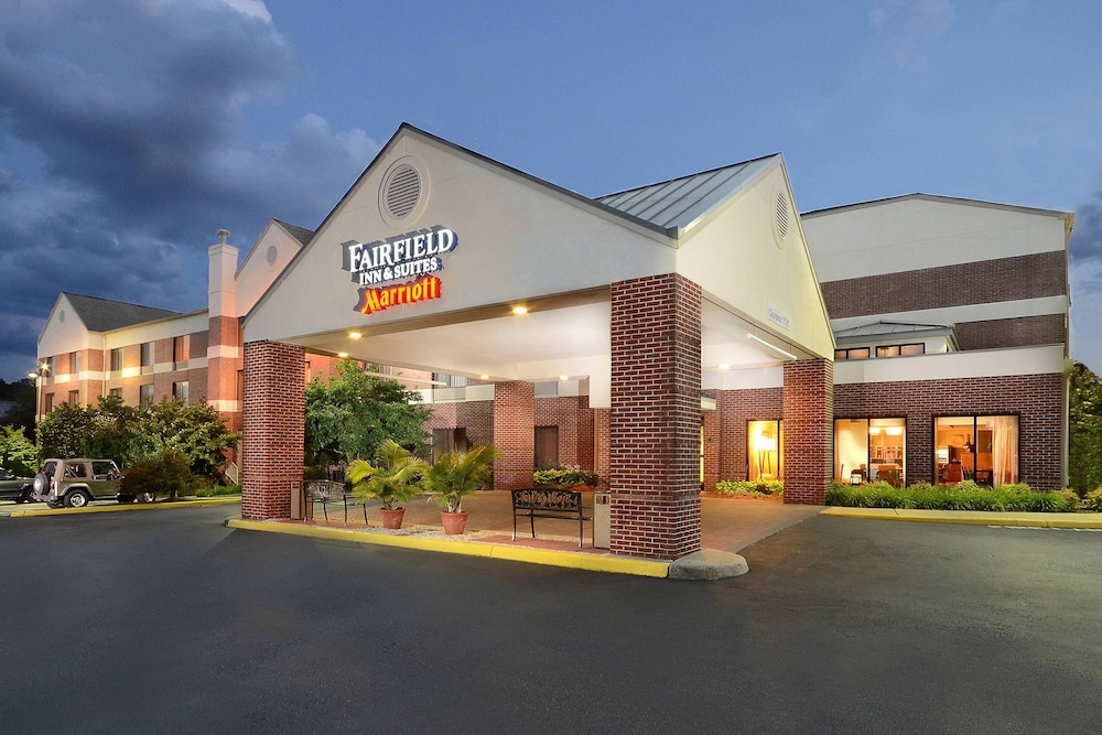 Fairfield Inn & Suites by Marriott Charlottesville North - photo 37