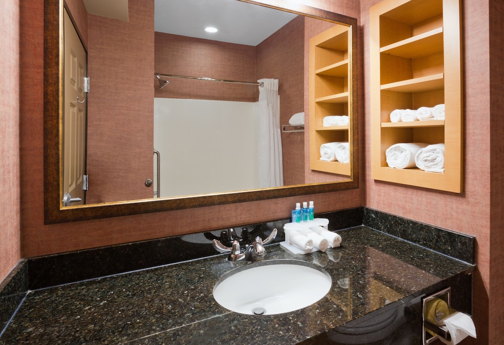 Holiday Inn Express Hotel & Suites Brainerd Baxter by IHG - photo 18
