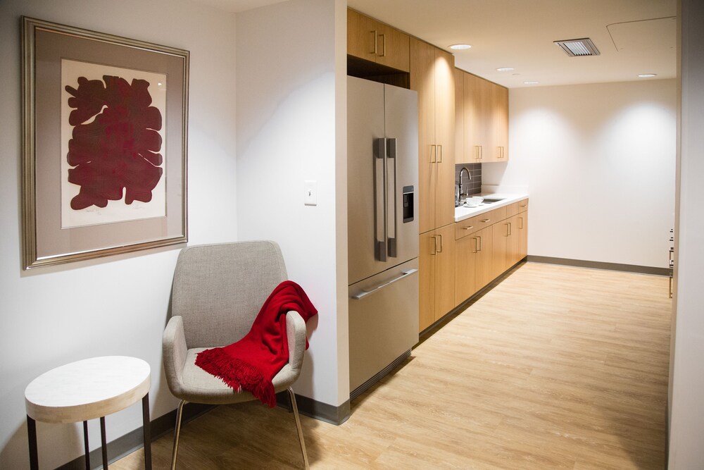 The University of Georgia Center for Continuing Education & Hotel - photo 29