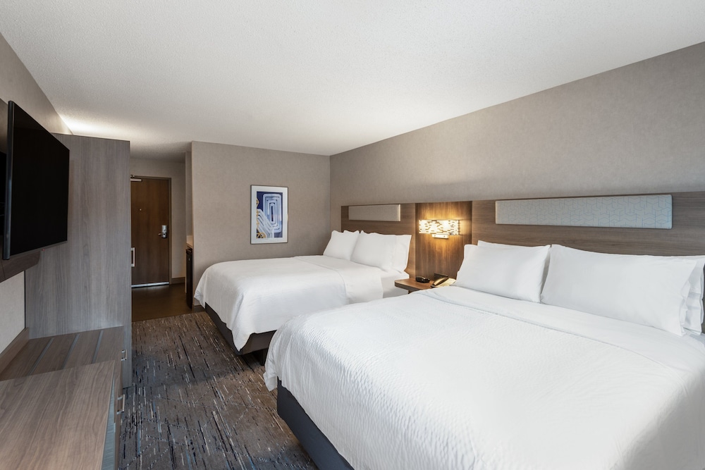 Holiday Inn Express & Suites Wadsworth by IHG - photo 8