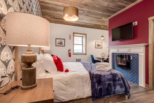 The Port of Prescott Boutique Hotel - photo 53