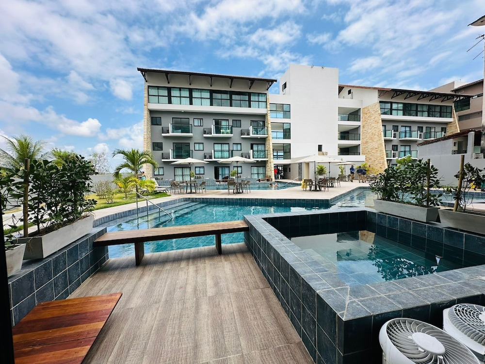Piscina Privativa 03c Bela Vista by LP — 4-Star Luxury Hotel in Ipojuca, Brasil