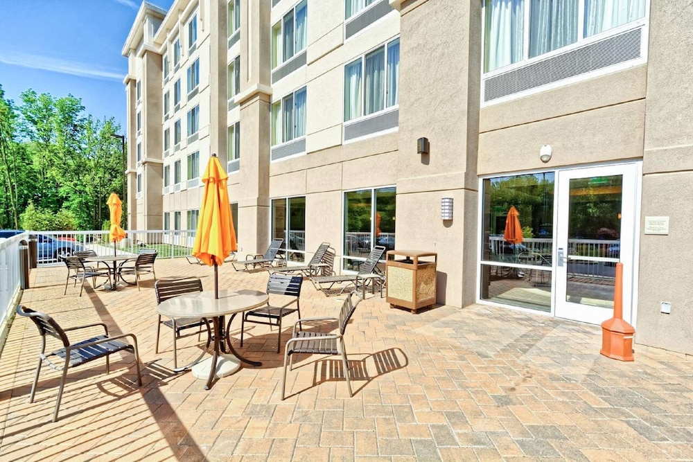 Hilton Garden Inn Mt. Laurel - photo 46