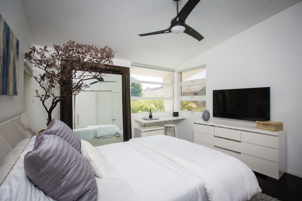 Modern Del Mar Beach Home - photo 3