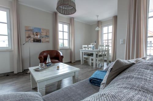 Villa Borwin Apartment 18 — 4-Star Luxury Hotel in Ostseebad Kuehlungsborn, Germany