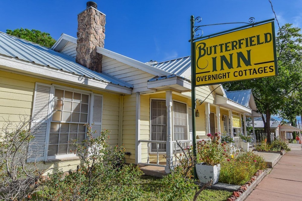 Butterfield Inn Main Street Cottages - photo 48