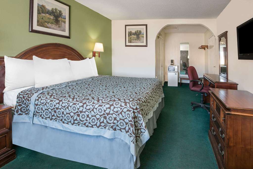 Days Inn by Wyndham Van Horn TX - photo 12