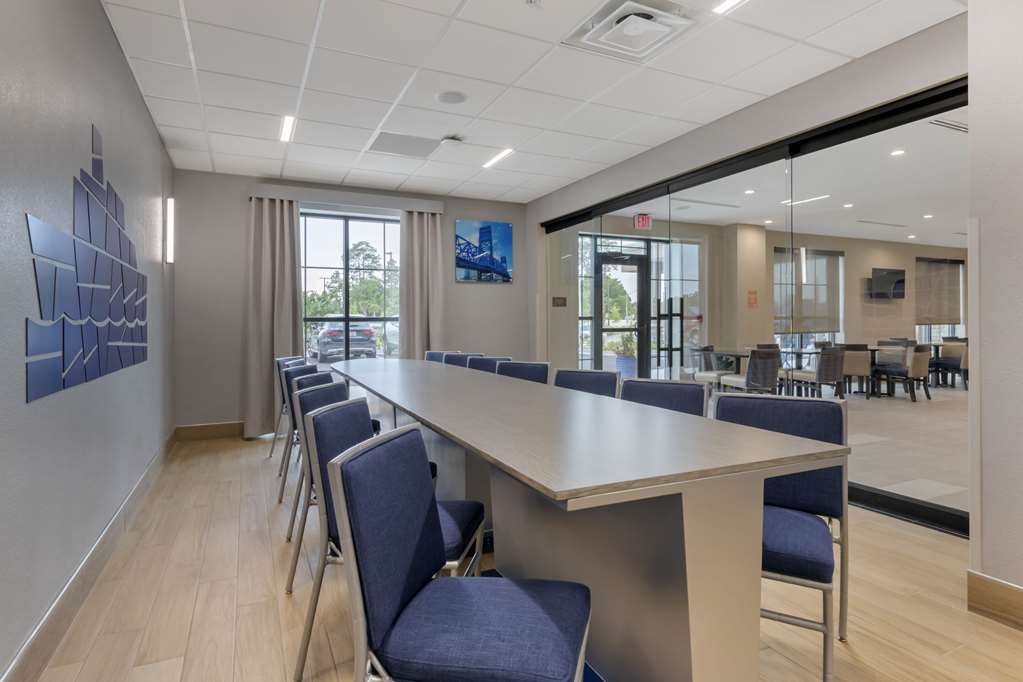 Comfort Inn & Suites Jacksonville Orange Park Near Naval Air Station - photo 26