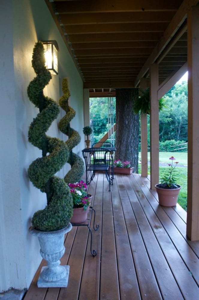 Two Hearts Inn - photo 16