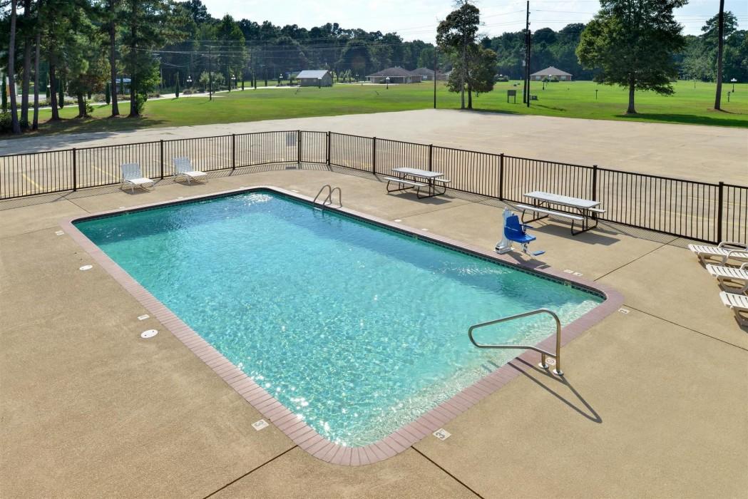 Americas Best Value Inn Kinder - photo 6