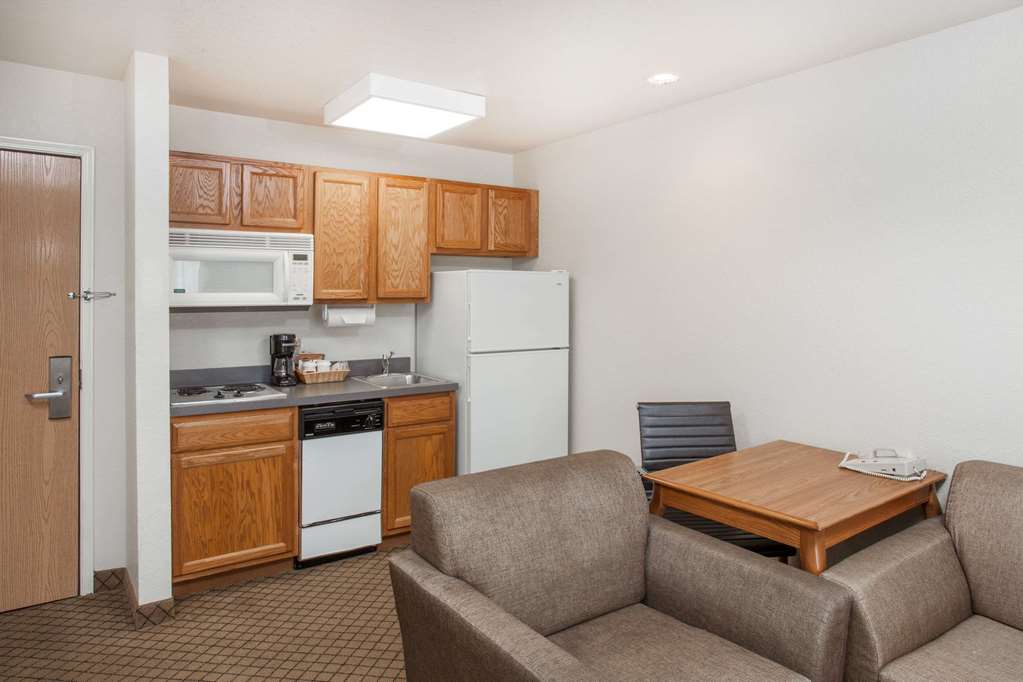 Hawthorn Extended Stay by Wyndham Decatur - photo 22
