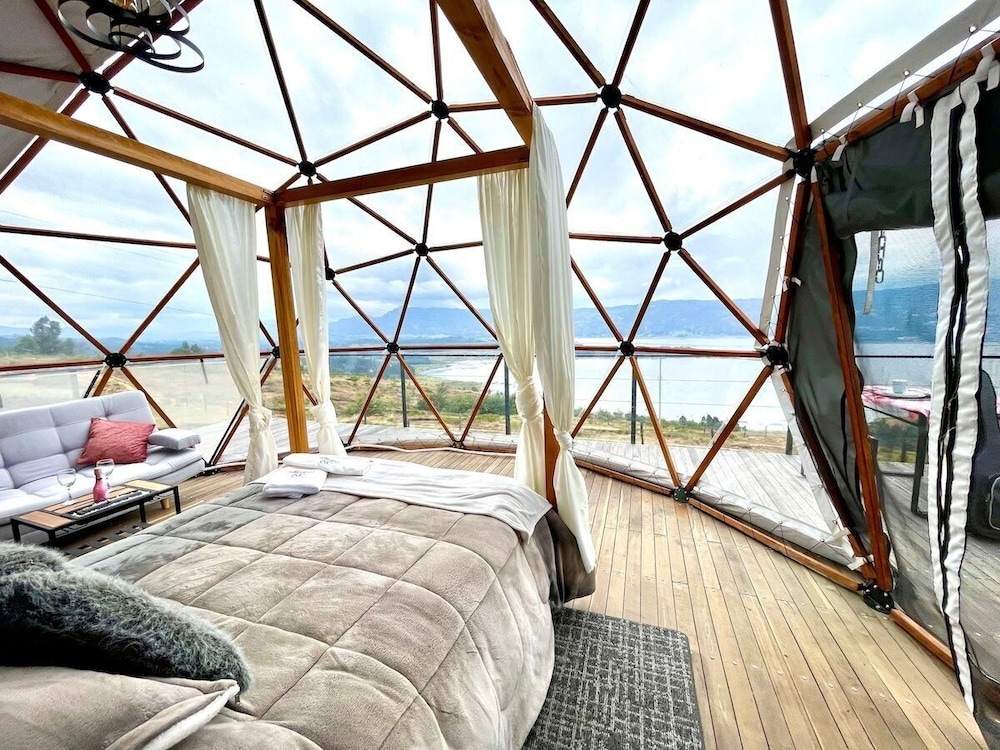 Glamping Spa con vista embalse de Tominé — hotel in Guatavita