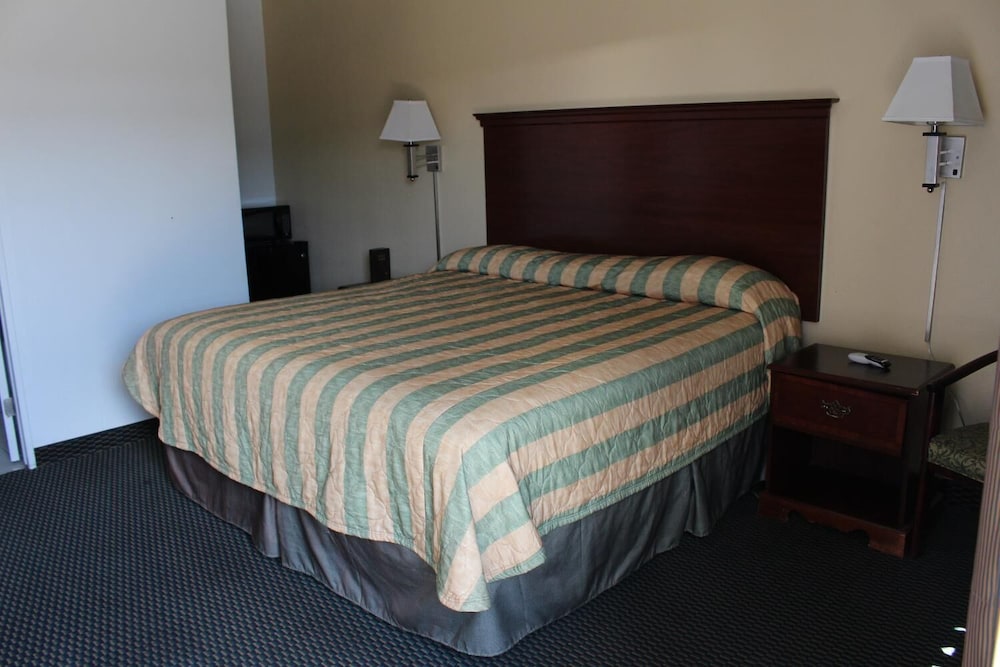 Deluxe Inn Fort Stockton - carbon neutral hotel in Fort Stockton